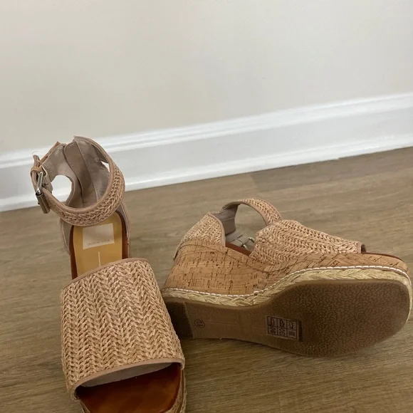 Spring Wedges - Picture 4 of 6